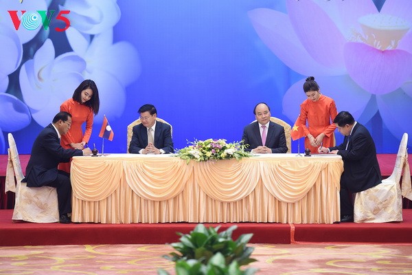 Vietnam, Laos pledge implementation of high-level agreements - ảnh 3